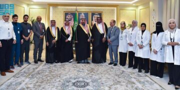 أمير نجران يدشن مجمع بسمات الطبي بالمنطقة