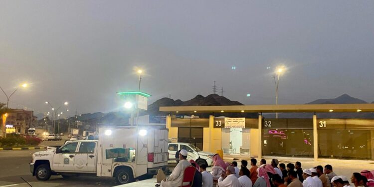 فرع الأمر بالمعروف بمنطقة الباحة يفعّل المصلى المتنقل في الأماكن