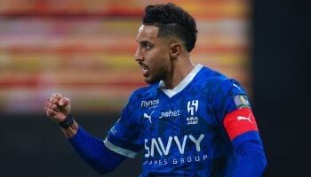 الهلال يجدد عقد سالم الدوسري