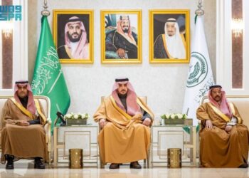 أمير الجوف يُسلّم عددًا من الوحدات السكنية الجديدة لمستفيدي الإسكان التنموي