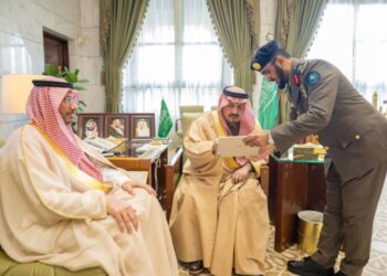 أمير الرياض يدشن التمرين الفرضي لحريق في منشأة صحية بتنظيم الدفاع المدني