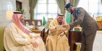 أمير الرياض يدشن التمرين الفرضي لحريق في منشأة صحية بتنظيم الدفاع المدني