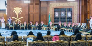 أمير الشرقية يرعى الحفل الختامي لتكريم الفائزات بجائزة الأم المثالية