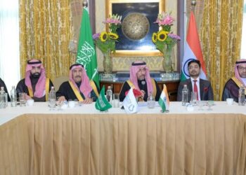 شراكة سعودية – هندية لتوطين صناعة السيارات (إنفو جرافيك)