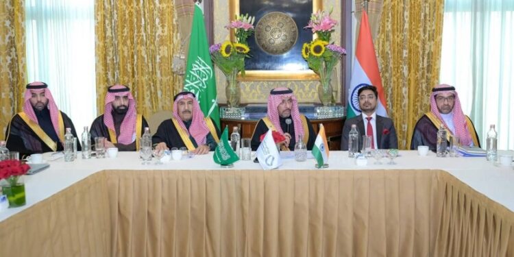 شراكة سعودية – هندية لتوطين صناعة السيارات (إنفو جرافيك)