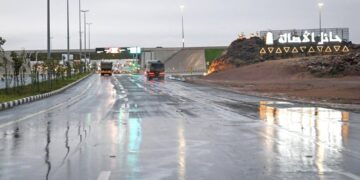 استمرار هطول الأمطار الرعدية اليوم في عدة مناطق بالمملكة