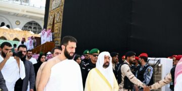 رئيس الجمهورية السورية يؤدي مناسك العمرة