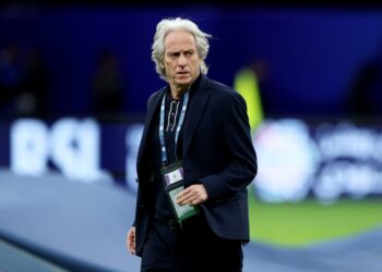 الصحف العالمية تلقي الضوء على غضب الهلال وجيسوس من التحكيم