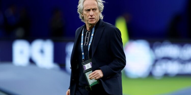 الصحف العالمية تلقي الضوء على غضب الهلال وجيسوس من التحكيم