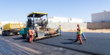 أمانة تبوك”: سفلتة أكثر من “21” ألف متر طولي من الطرق المحورية والمخططات السكنية