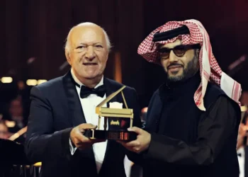 “عمر خيرت” يسطع بألحانه الخالدة في أمسية موسيقية استثنائية ضمن موسم الرياض