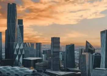 السعودية تتصدر عالميًا في “ثقة الحكومة” بنسبة 87% وفق تقرير إيدلمان 2025 (إنفوجراف)