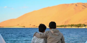 “متنزه النخيل” بحقل.. واحة غناء بإطلالات ساحرة