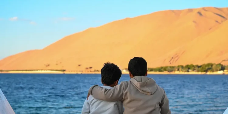 “متنزه النخيل” بحقل.. واحة غناء بإطلالات ساحرة