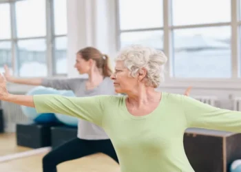 دراسة: وصفة ثلاثية تبطئ الشيخوخة وتحمي من الأمراض المزمنة