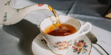 فوائد الشاي الصحية: هل هو المشروب السحري لصحة أفضل؟