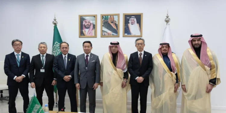 السعودية واليابان تبحثان تعزيز الاستثمارات في التقنية والتعدين