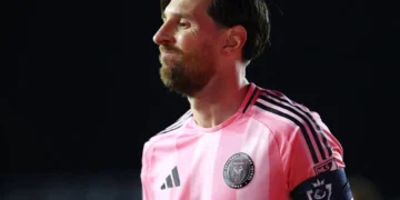 رابطة الدوري الأمريكي تُغرّم ميسي بعد مشادة مع مدرب مساعد