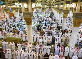 إمساكية شهر رمضان 2025.. مواعيد الصلوات والإفطار في المدينة المنورة