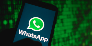 مايو المقبل.. وقف تطبيق «واتساب» على هذه الهواتف (إنفوجراف)