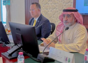 سفير تايلند لدى المملكة يطلع على الفرص الاستثمارية ضمن لقاء في غرفة القصيم