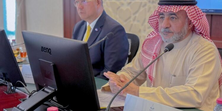 سفير تايلند لدى المملكة يطلع على الفرص الاستثمارية ضمن لقاء في غرفة القصيم