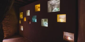 “نوما المراسم المنسية”.. أول عمل فني تعاوني يجسد هوية فيلا الحِجر في العُلا