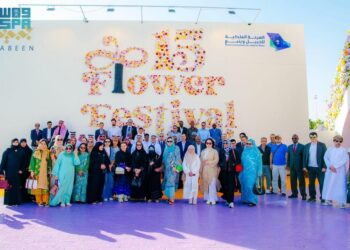 رؤساء البعثات القنصلية والدبلوماسية المعتمدون بمنطقة مكة المكرمة يزورون مدينة ينبع الصناعية