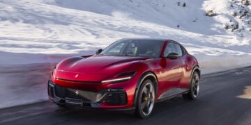 فيراري تتجاوز التوقعات وتحقق نموًا قويًا رغم تحديات السوق