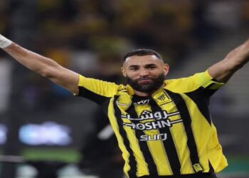 بنزيما يتصدر التشكيلة المثالية للجولة الـ20 في الدوري السعودي