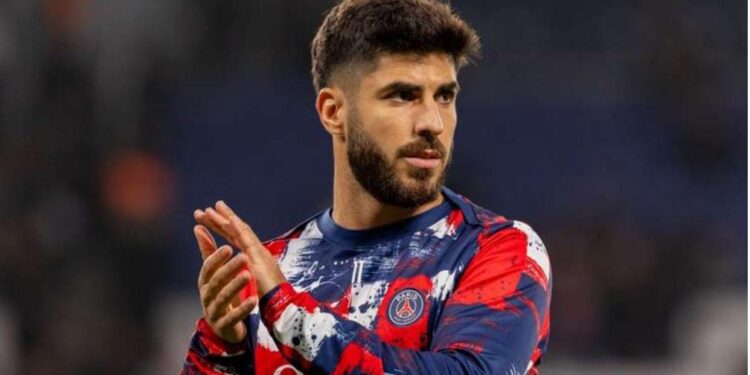 أسينسيو على بعد خطوة من الدوري الإنجليزي