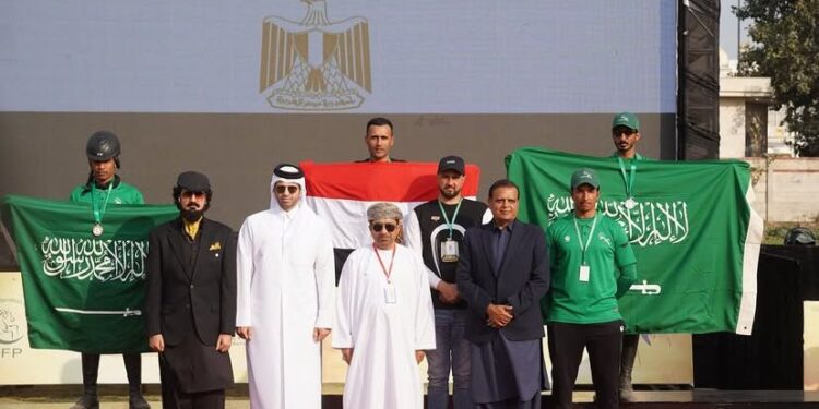 فرسان المنتخب السعودي يتألقون في بطولة الصداقة الدولية لالتقاط الأوتاد بباكستان