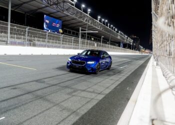 شركة محمد يوسف ناغي للسيارات تستضيف تجربة قيادة BMW M في حلبة كورنيش جدة