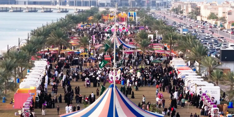 مهرجان الزهور.. تجربة فريدة لأهالي القطيف وزوارها (إنفوجراف)