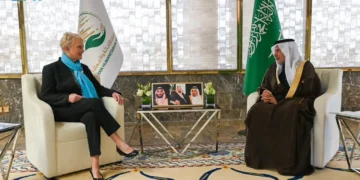 الربيعة يلتقي المدير التنفيذي لبرنامج الأغذية العالمي