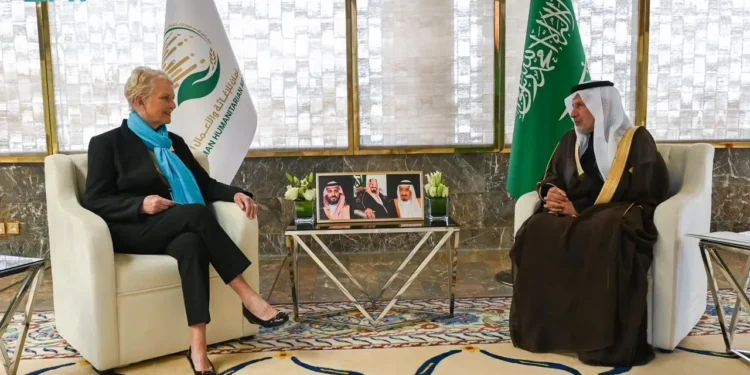 الربيعة يلتقي المدير التنفيذي لبرنامج الأغذية العالمي