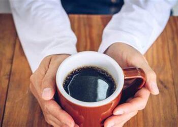 استعدادًا لرمضان.. نصائح لتقليل الكافيين وتجنب الصداع