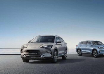 BYD تواصل صعودها القوي في سوق السيارات العالمية (إنفو جرافيك)