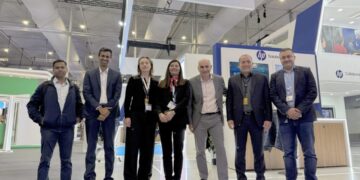 شركة طلبات المكتب المحدودة EZOrder تُصبح الموزّع الرئيسي لطابعات HP A3 في السعودية خلال مؤتمر LEAP 2025