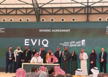 شراكة استراتيجية لدعم مستقبل التنقل الكهربائي في الرياض (إنفو جراف)