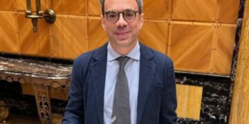 القنصل العام الإيطالي يهنئ الشعب السعودي بمناسبة “يوم التأسيس”