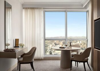 أكور ترتقي بتجربة الضيوف في مكة المكرمة والمدينة المنورة استعدادًا لشهر رمضان المبارك