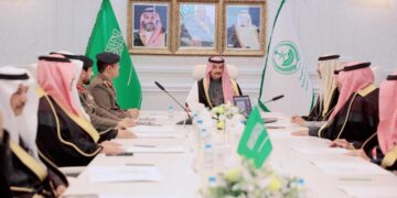 الأمير عبدالرحمن بن عبد الله يرأس اجتماع اللجنة الرئيسية لبرنامج المدن الصحية بحفر الباطن