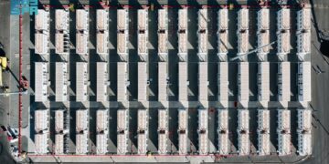 المملكة ضمن أكبر 10 أسواق عالمية في تخزين الطاقة وتواصل مسيرة الريادة في الطاقة المتجددة