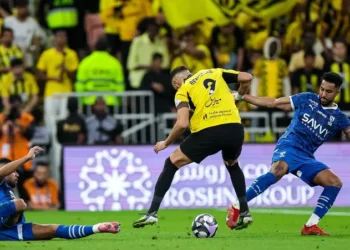 الاتحاد يُعيد التاريخ بتسجيل رباعية أهداف جديدة ضد الهلال في قمة الجولة