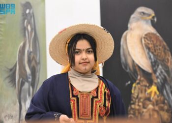 أكثر من 100 لوحة تشكيلية في معرض “آثار ورجال” بتبوك احتفاءً بيوم التأسيس