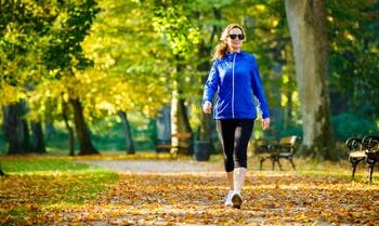 9” فوائد للمشي بعد الوجبات بينها تعزيز الصحة العقلية