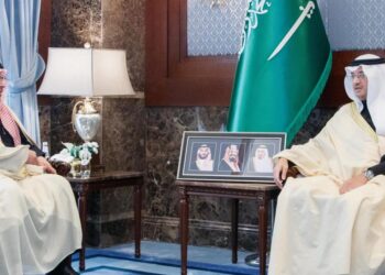 سمو محافظ الأحساء يستقبل مدير إدارة مكافحة المخدرات بالمنطقة