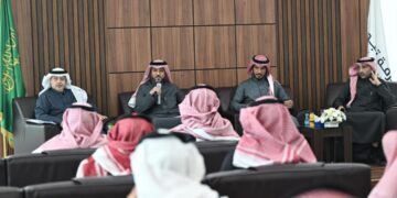 محافظ “منشآت” يدشّن مكتب تسهيل الأعمال بغرفة تبوك ويلتقي رواد الأعمال في المنطقة