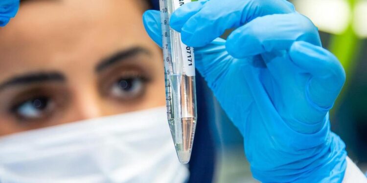 “التخصصي” يكشف 276 اضطرابًا وراثيًا لدى الأجنة عبر رعاية ما قبل الولادة ويوفر 360 مليون ريال سنويًا